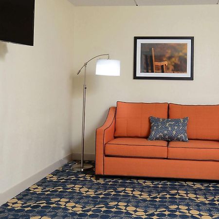 Hampton Inn Roxboro Luaran gambar