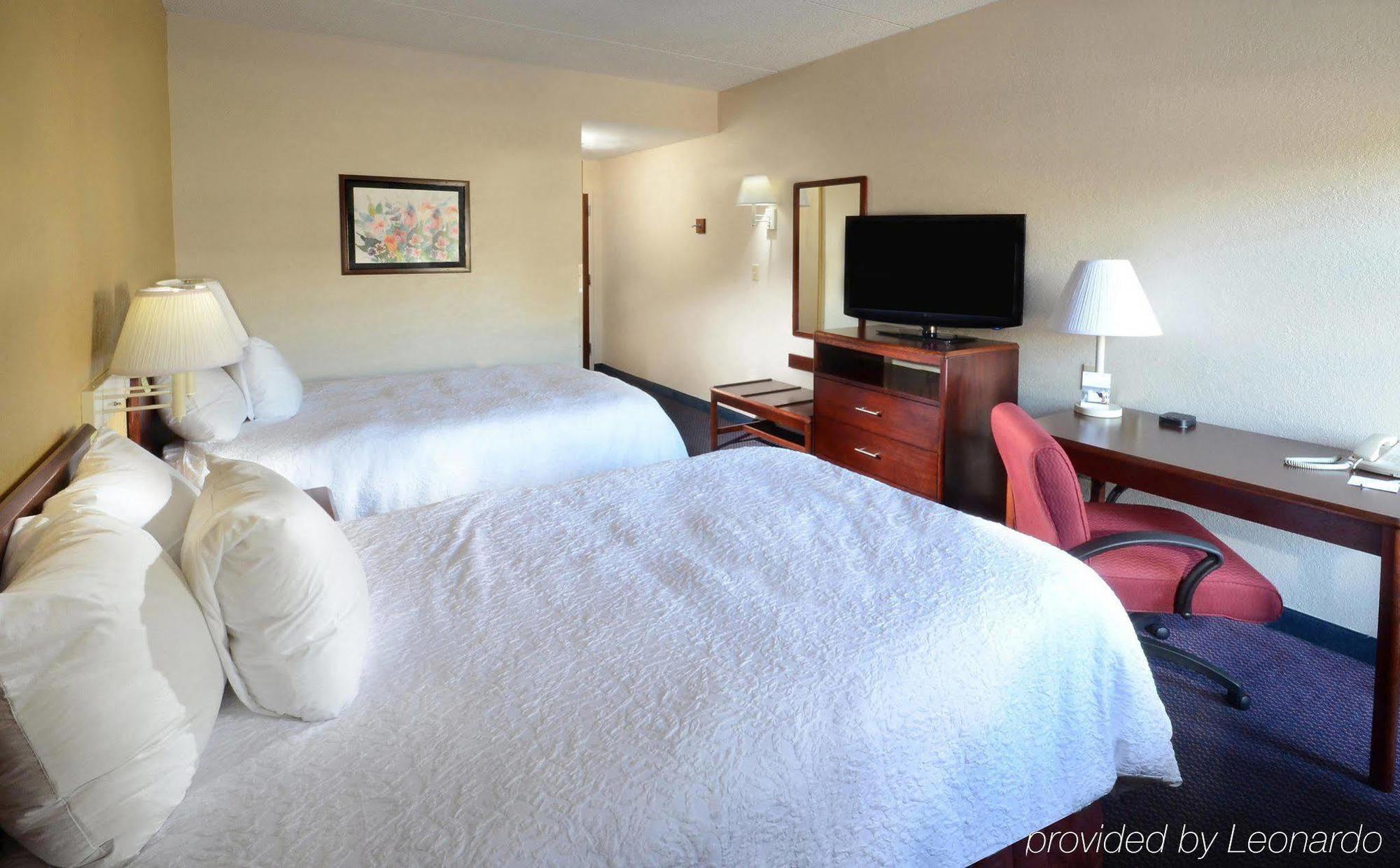 Hampton Inn Roxboro Luaran gambar
